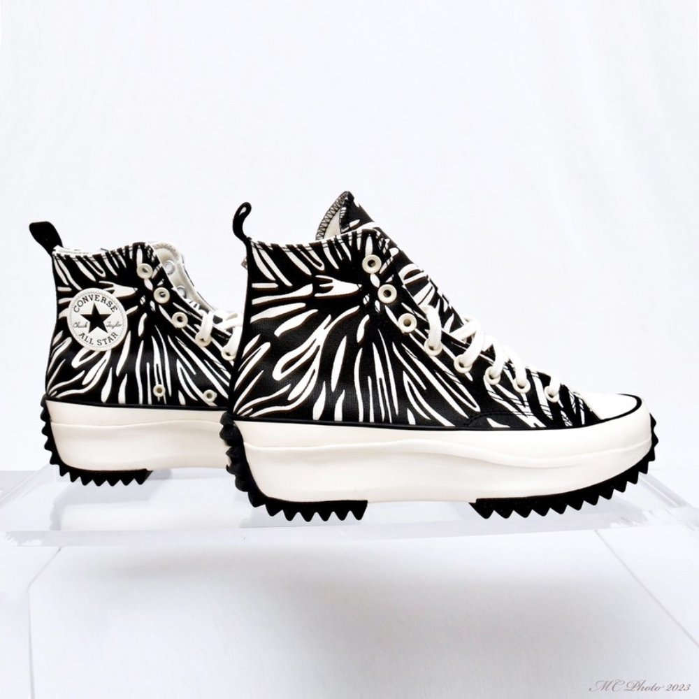 Converse Run Star Hike High Egret/Black/Egret Women's Size 9.5
